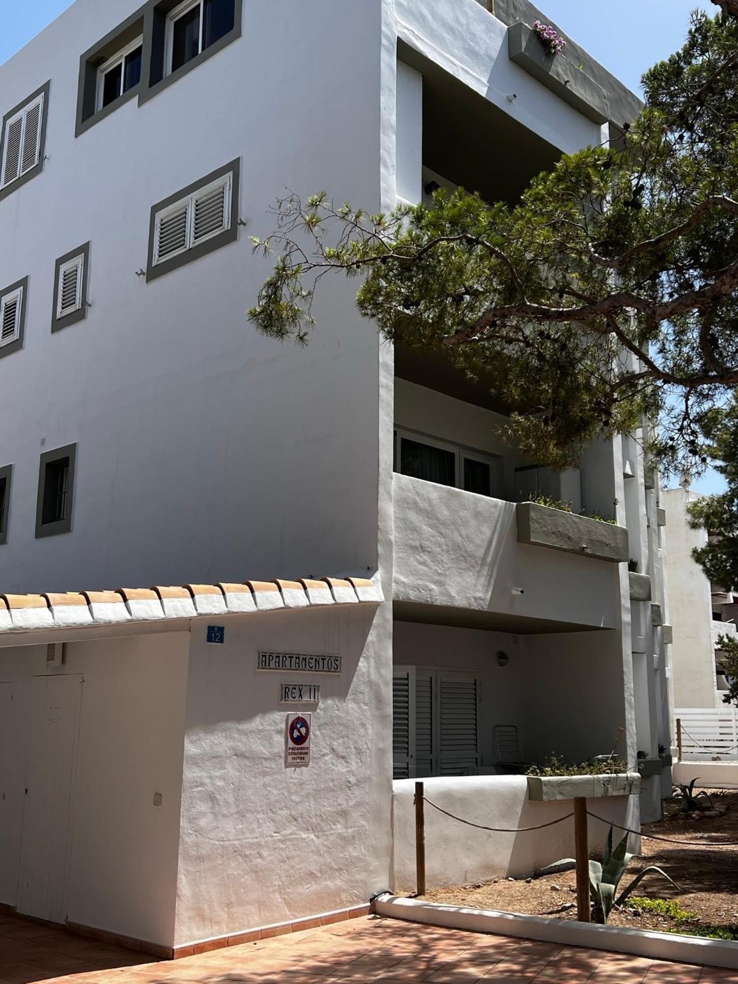 Edificio Rexii Lägenhet Es Pujols Exteriör bild
